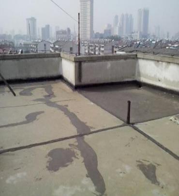 栾川漏水维修 楼顶漏水是什么原因，楼顶漏水维修方法是什么?